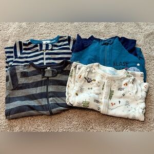 (4) 0-3month Gerber sleepers